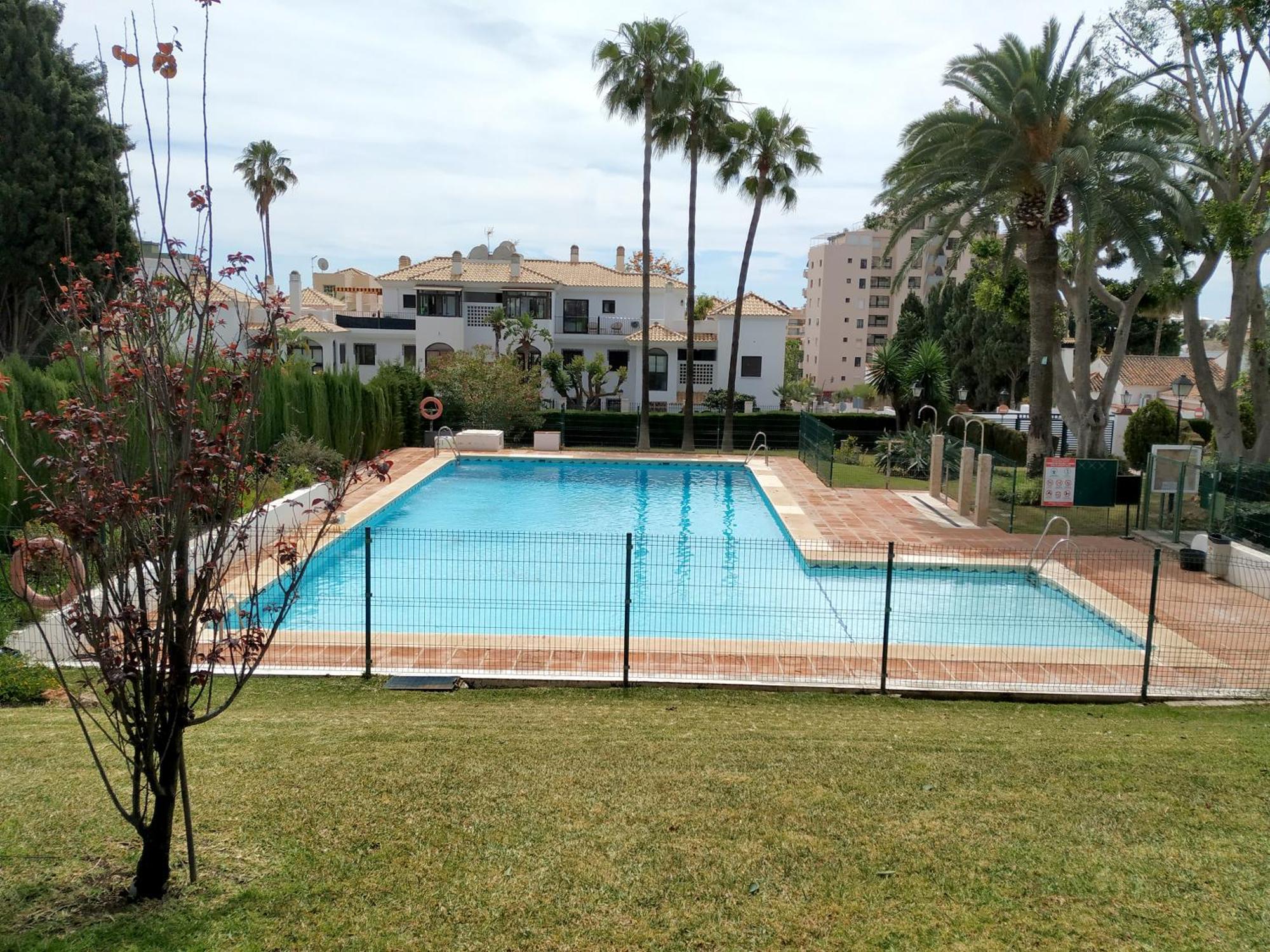 Carihuela Luxus Holiday Torremolinos Exteriör bild
